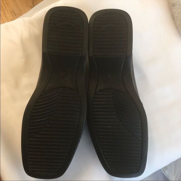 ULTIMATE COMFORT BROWN LOAFERS. NEW - Picture 4 of 6